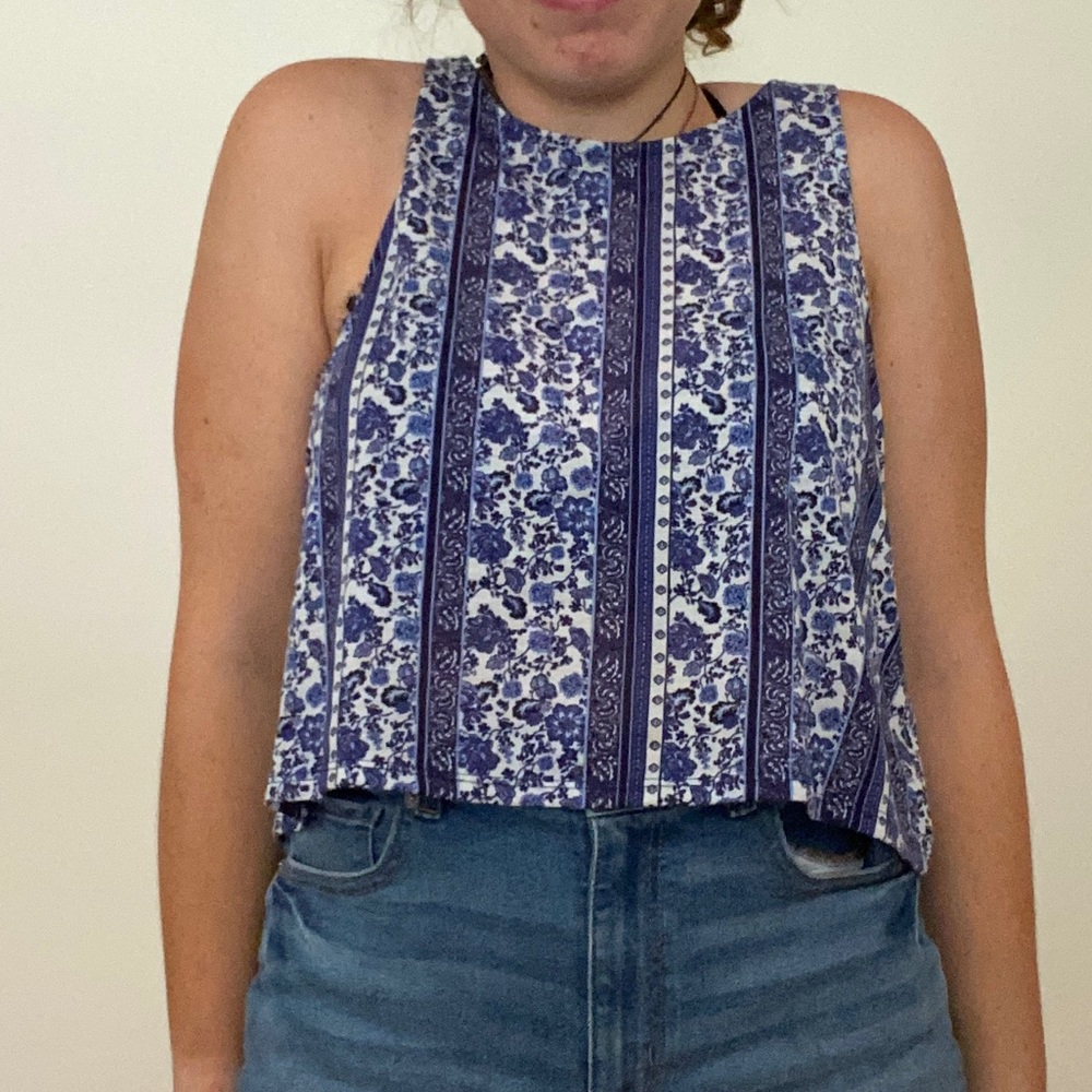 Floral cropped tank